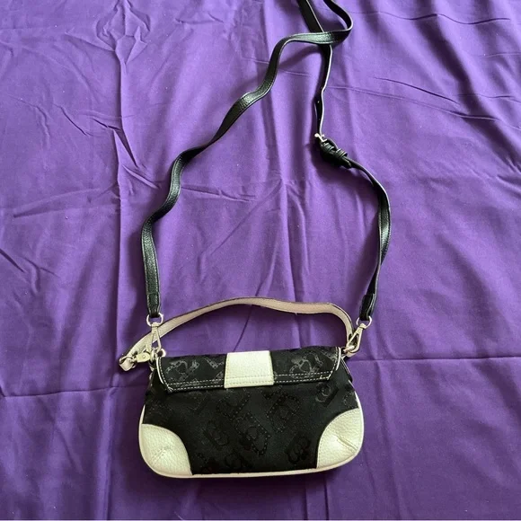 Small Kathy Van Zeeland Black and Cream Crossbody Bag - Picture 3 of 4